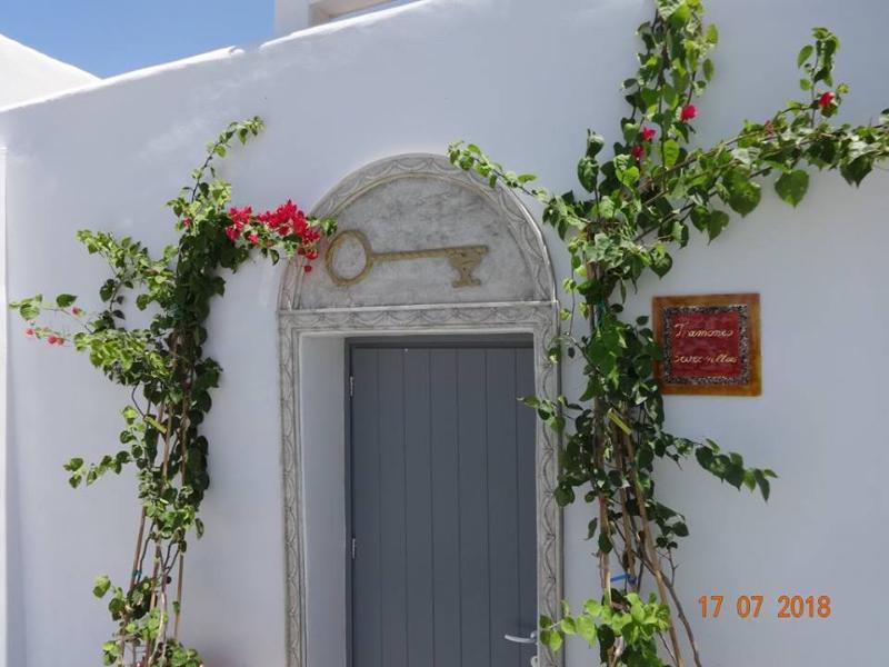Secret Legend Suites Ia Exterior foto
